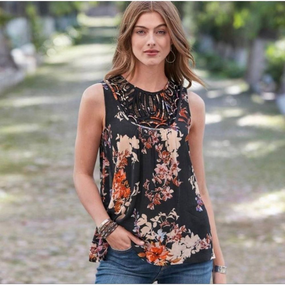 Sundance Tank Top Lush Gardens Floral Lace Sleeveless Swing Black Size Medium